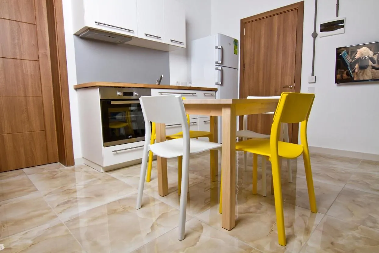 Cresta Beach Studios San Ġiljan