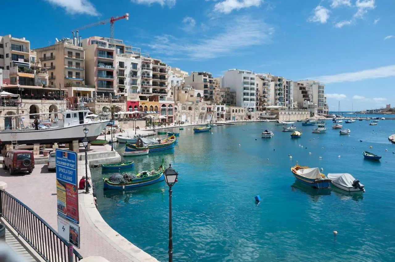 Cresta Beach Studios St. Julian's Malta